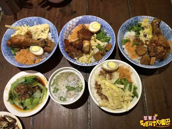 宜蘭市美食魯肉飯》金澤魯肉飯菜單價位大公開！料好實在CP值超高的滷肉飯~推薦魯肉飯、雞腿飯、赤肉湯
