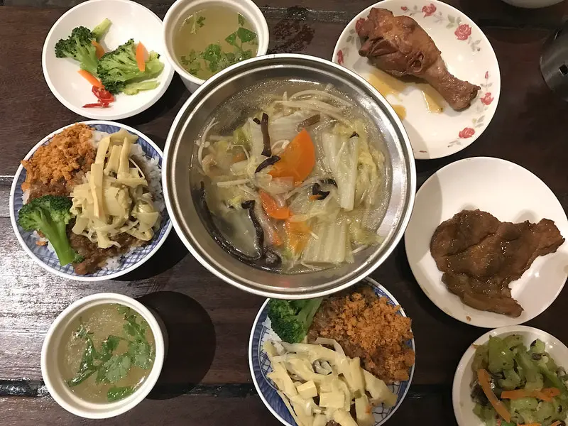 [宜蘭] 宜蘭- 金澤滷肉飯 ~ 宜蘭激推高CP值滷肉飯