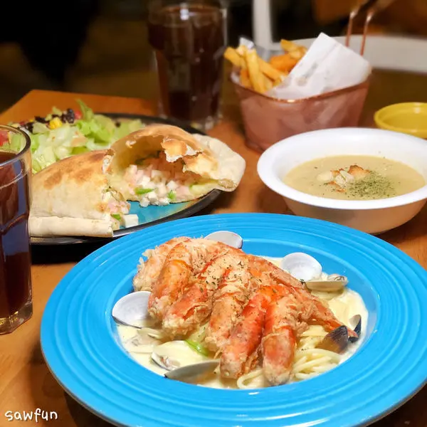 【新北美食】慢慢來pizza屋 意式料理 雙人分享餐 不收服務費 烤餅 PIZZA PASTA 新北新埔站美食