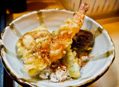 台北 小六食堂N+2訪，豪華商業午餐