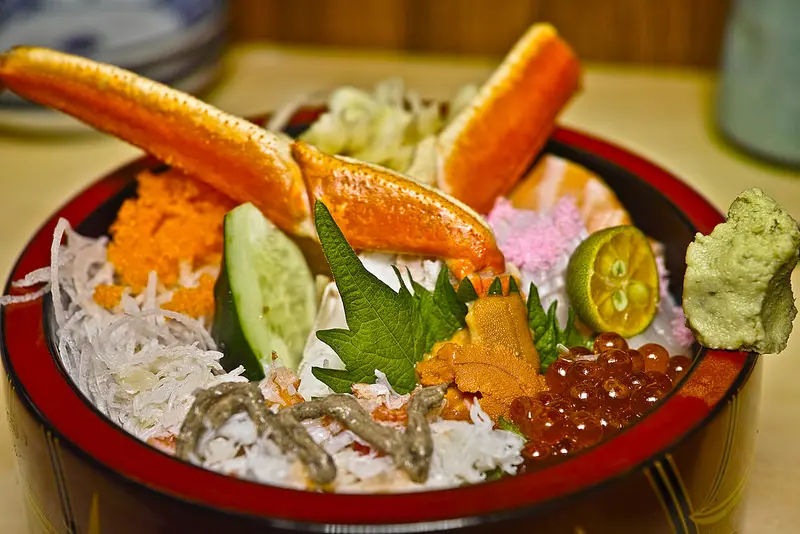 超澎湃北海道松葉蟹丼飯500塊有找?! , 小六食堂新丼飯豪邁登場│行天宮站│排隊美食│CP值高