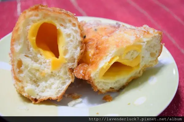 後火車站必買脆皮鮮奶甜甜圈-雙胞胎還是甜甜圈?