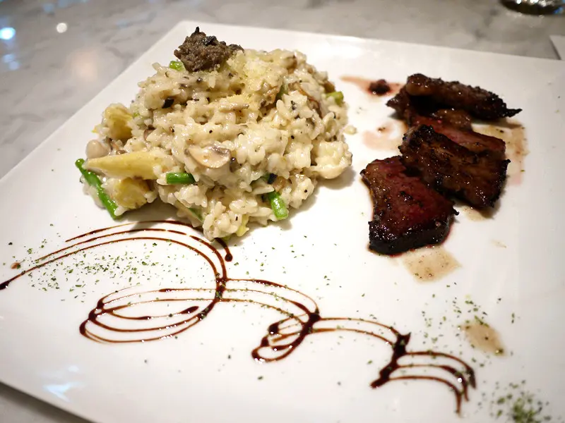 【食記】台北*東區。Wednesday cafe*松露燉飯