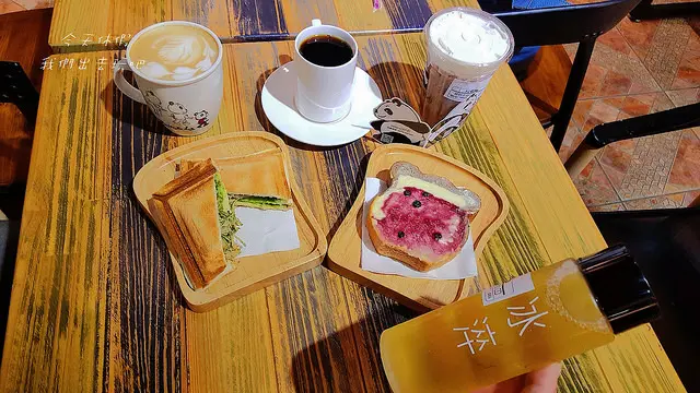 胖達咖啡茶專門店-總店。手沖咖啡。外帶茶。輕食系列