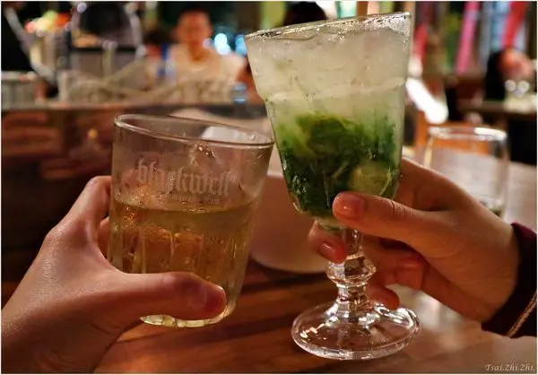 [台北中正]Trio café三重奏(華山店)|來首英搖佐雞尾酒伴著有故事的你和我