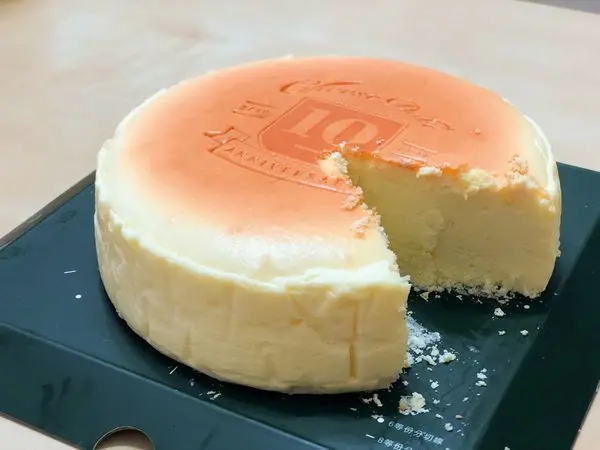 [宅配甜點] 起士公爵蛋糕開箱，米其林二星高級質感甜點！超濃Oreo靜岡熔岩抹茶＆純粹原味乳酪蛋糕～