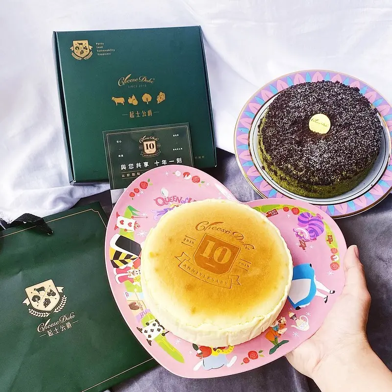 { 宅配團購 } 濃厚系甜點💓生日蛋糕首選 ⚜起士公爵⚜10週年囉㊗ OREO靜岡抹茶布朗尼🍵 & 純粹原味乳酪蛋糕🧀️