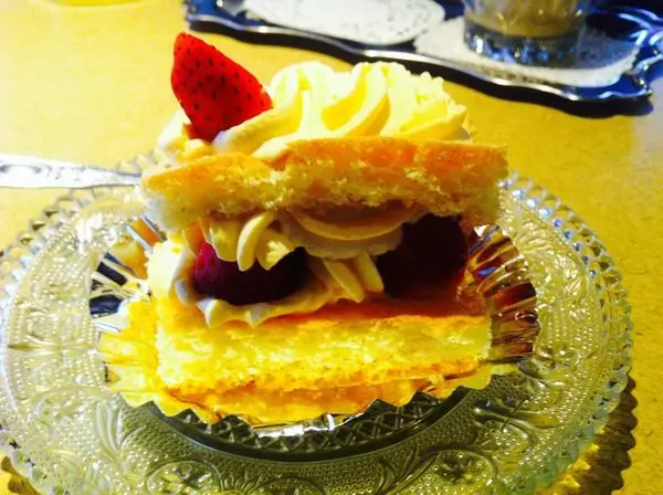 台南 ✿ Kadoya喫茶店 ✿ 復古的日式洋菓子店! 大啖各式草莓蛋糕