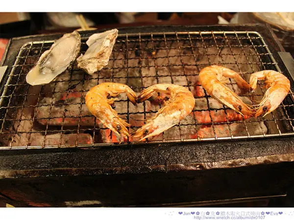 【食記】oO。。新北市　鑽木取火日式燒肉-新莊泰林店　居然有小三幫我們烤肉耶！真是太爽了！。o○。