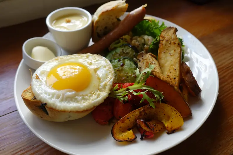 (胖樺食記)台中必吃早餐”for Farm Burger田樂小公園店”。隱身民宅的優哉鄉村風(內含2016年完整菜單)              