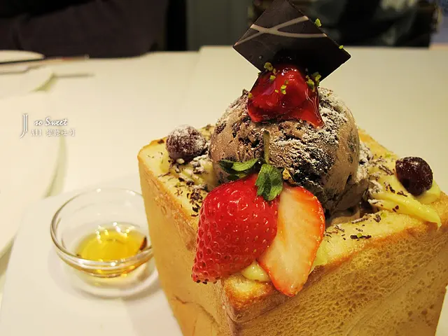 Dazzling cafe 蜜糖吐司-信義新天地A11-Dazzling cafe 三店-東區、信義區蜜糖吐司