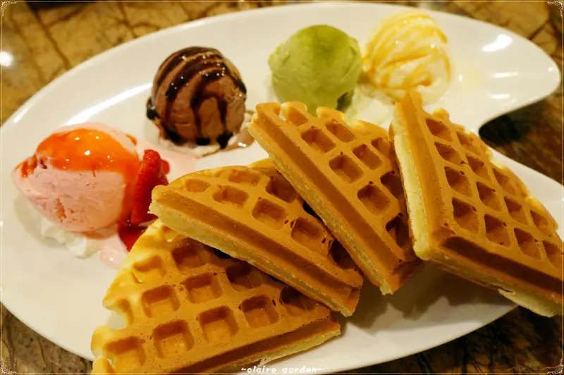 台北捷運公館站 路燈咖啡館~調色盤也上餐桌啦