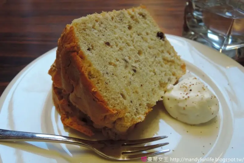 【新竹食記】咖啡香和復古傢俱的完美結合@舊是經典咖啡館~早餐。輕食。下午茶~