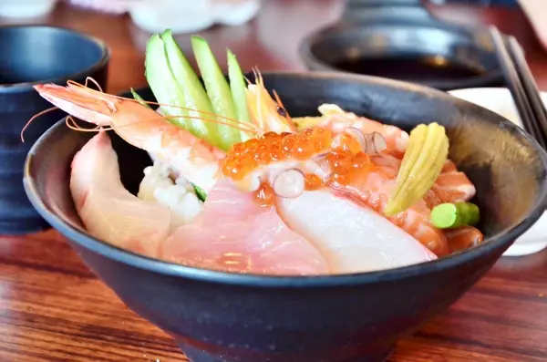 再訪這平價實在的日本料理,無敵的豬排與海鮮丼 -- 花山椒