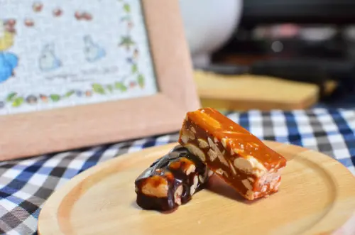 『台中||西屯』連包裝都想收藏起來！-四月南風 中秋禮盒 “愛評體驗團”        
      