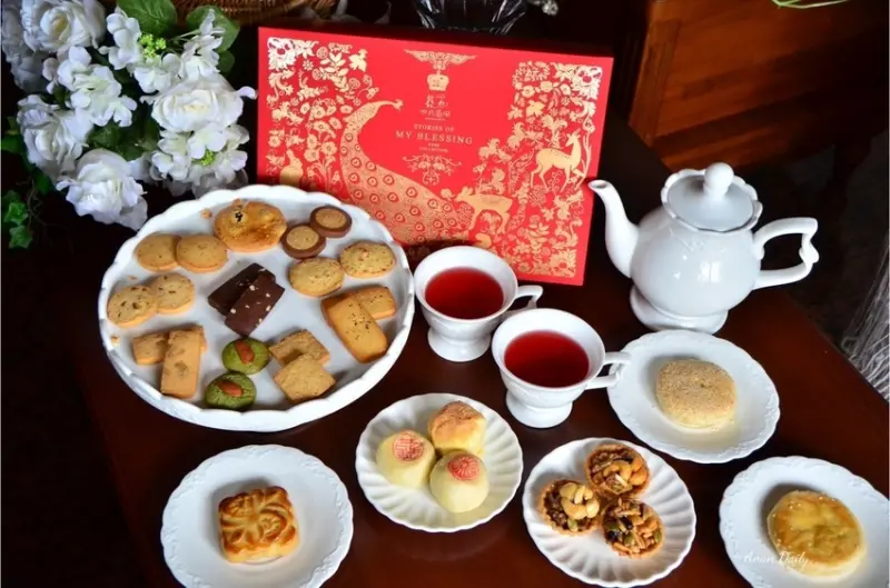 | 結婚喜餅 | 喜氣大紅搭配鑲金圖樣精緻喜餅/金雀報喜禮盒/四月南風/喜餅試吃