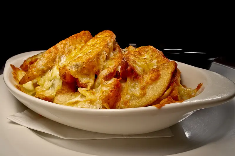 會牽絲的超好吃美國馬鈴薯起司薯條 , N.Y. BAGELS CAFE 信義店