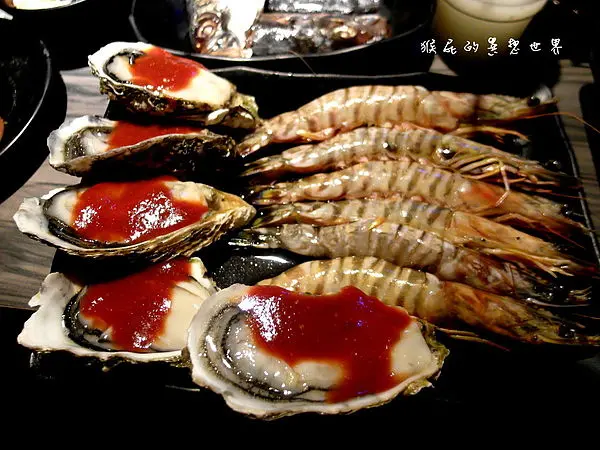 【台北信義】帝王餐明蝦、生蠔、牛排吃到飽！好客-音樂料理(市府店)！