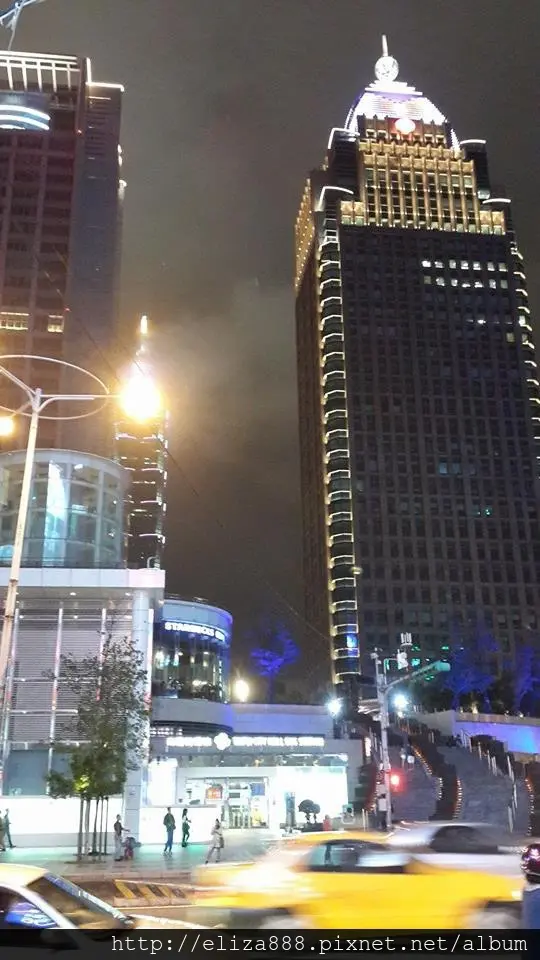 食。信義區。好客音樂料理市府店－燒烤火鍋吃到飽