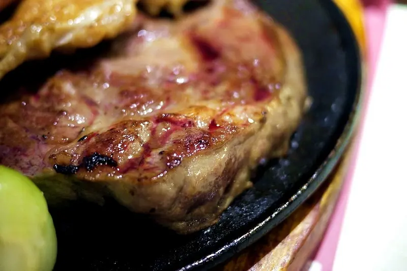 【台北】大口吃肉 、爽度滿點!! ● 瘋牛排洋食 (光復店)