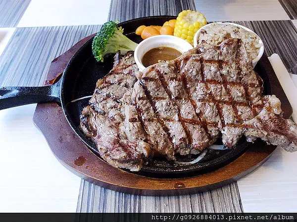 【桃園-中壢】 ♈ 黑羊崛起 ♈ 加州火烤餐廳