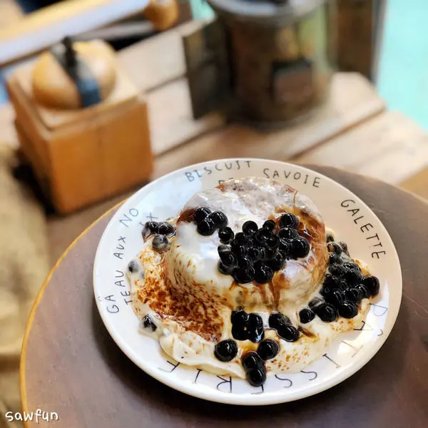 【台北美食】 美好年代 Belle Époque 忠孝復興站美食 台灣之光 紅到日本去的珍珠奶茶舒芙蕾 瀑布般的起司奶蓋搭配Q彈珍珠 東區美食