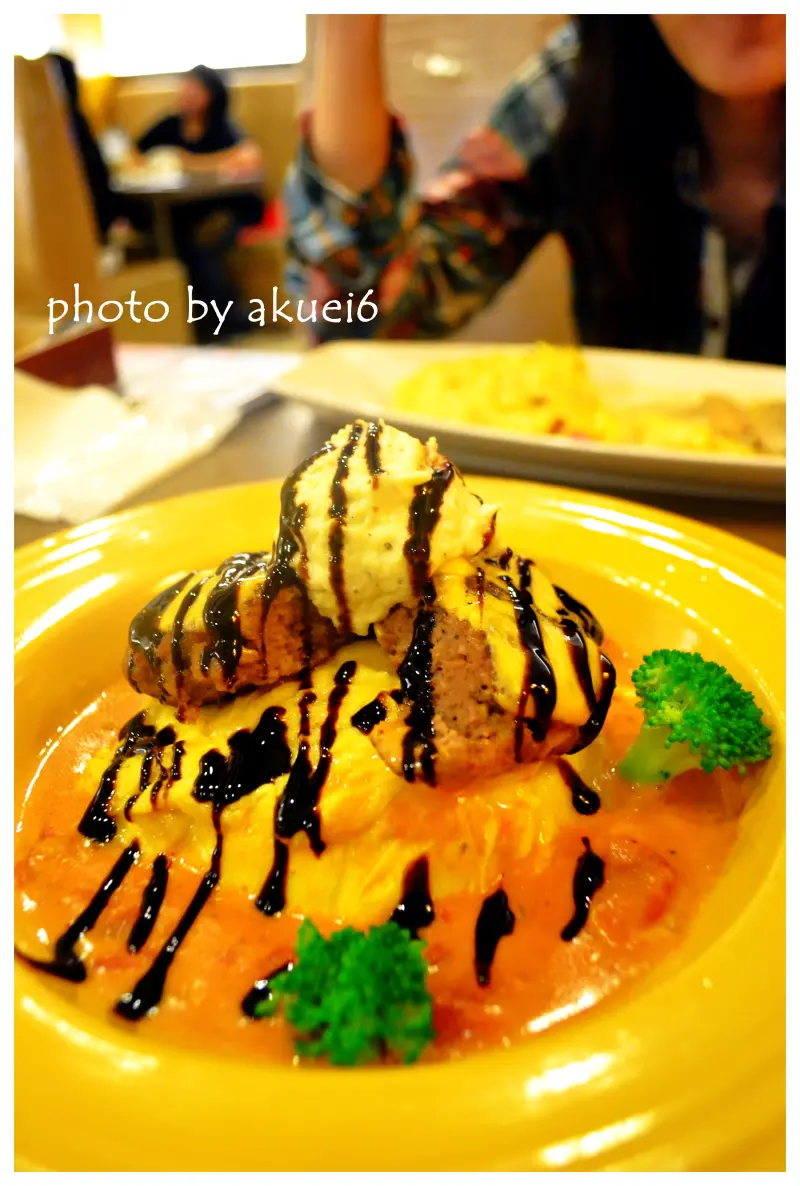 【食】高雄鼓山。番茄獅子王