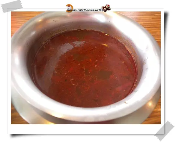 澄鮮火鍋 火鍋裡都有加鴨血