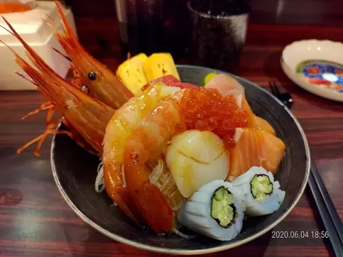 2020新北新莊，鮭鮮人壽司屋&2018新北新莊，鮭鮮人壽司屋～