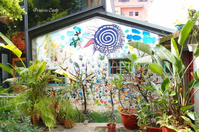 新北景點│三峽老街_一日輕旅遊【甘樂文創】咖啡廳*百年古厝改建成的藝文展演空間，逛完老街的休憩好去處！