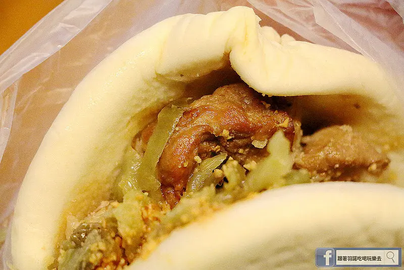 【羽諾食記】可口點心❤金針排骨湯 苦瓜排骨湯 肉粽 刈包樣樣都是經典的銅板美食❤宜蘭羅東深夜食堂/消夜推薦