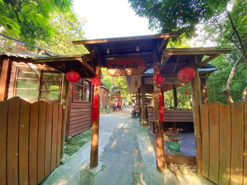 【新北五股-碧瑤山莊】觀音山百年古厝、台菜庭園餐廳、寵物友善餐廳