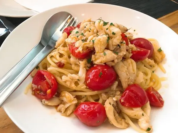 竹北 彼刻義式餐酒館 Piccola Enoteca 餐點單價偏高 用料用心實在 份量不大 不定期更新菜單