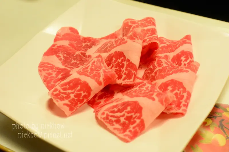 [台北大安] 滿堂紅頂級麻辣鴛鴦火鍋-仁愛店