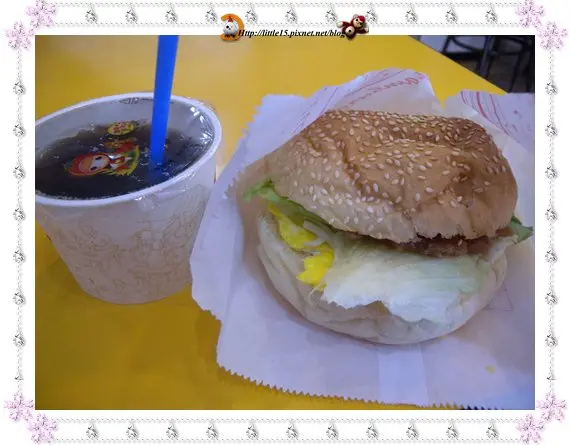 麥可烘焙複合式餐飲 25元漢堡套餐