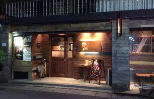 發現下班後的歇腳處『鐵窩 Tamariba』很有人情味