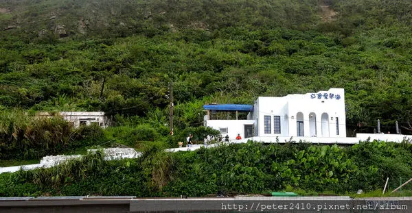 【新北市】白舍愛琴海｜鄰近八斗子火車站，俯瞰無邊海景