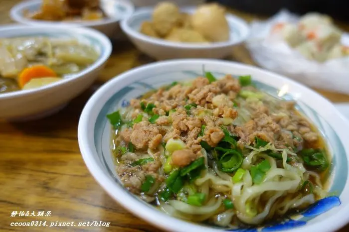 【南投美食】友德意麵♥南投市場老牌意麵 來南投不能錯過的美食