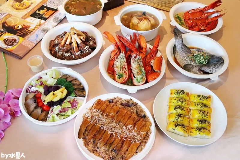 新天地開放年菜預購啦！波士頓龍蝦、鮑魚、龍虎斑澎拜上桌，浮誇用料最低價6666元起