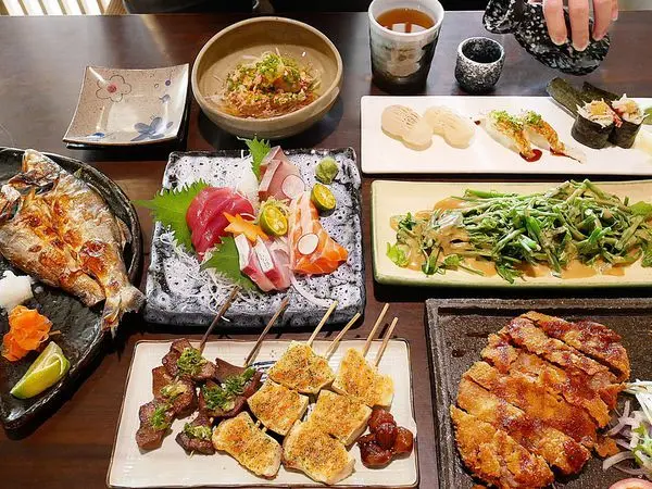 陶膳日本料理-台北松山區南港軟體園區站日式料理  商午的雙拼定食CP值超高  還是寵物友善餐廳