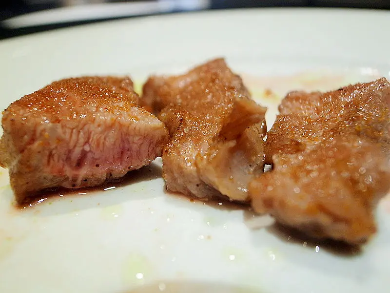 【台中】〝激推 〞超讚羊肩排，新口感的岩貝，創意料理，盡在「凱焱」