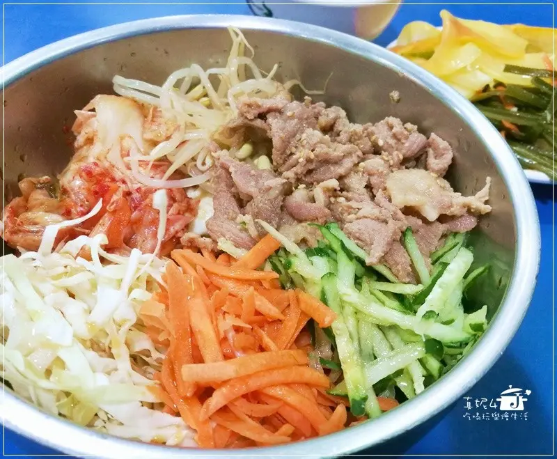 <大安區吃到飽>通化街夜市美食金羅道韓式拌飯低消$100元，免費小菜熱湯甜品冰茶吃到飽