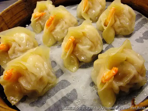 [亮晶晶食記] 台北－亓家蒸餃~薄薄透亮的皮~