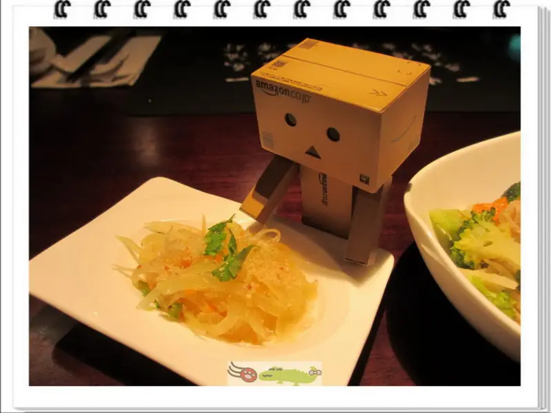 ※食記※貴婦百貨Bellavita美食街的「梅門食踐堂」的「苦盡甘來套餐」和電影飲食男女中的「清宮涼麵」！