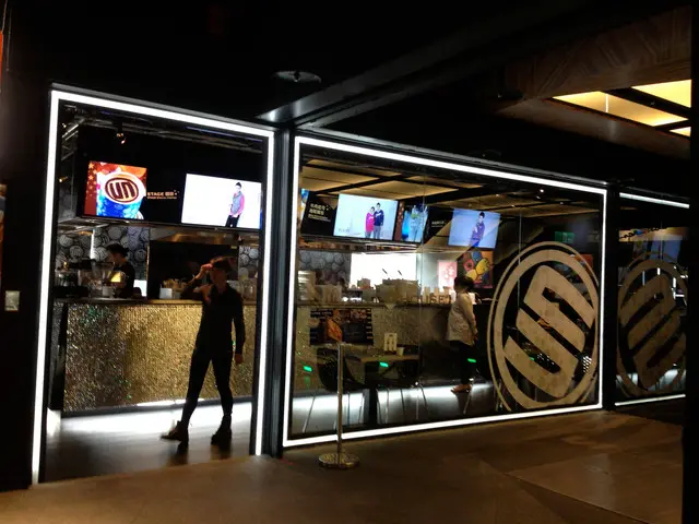 [西門] Stage Cafe by Light House～潮店也可以吃泡麵