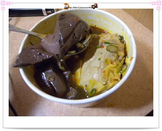 宏鑌麻辣臭豆腐 廖記肉羹對面