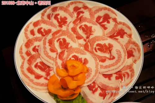 [食記] 北市中山。老四川：一位難求！養生涮口麻辣燙鴛鴦鍋