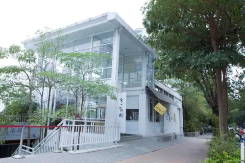 台中勤美誠品綠園道旁，哪兒飄來的輕柔蛋糕香? 