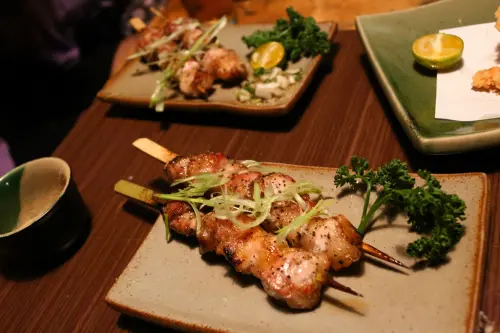 
【老貳樓串燒居酒屋】工作什麼的先丟一邊。無肉不歡、無酒不樂！
