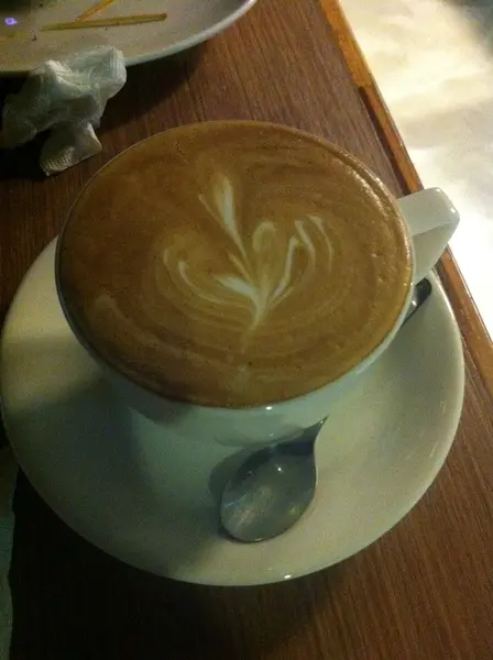 低調的討論-沐樂咖啡